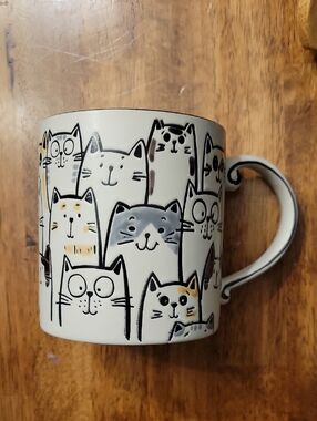 Spectrum Designz Ceramic Oversized Cat Print Mug White with Yellow Inside